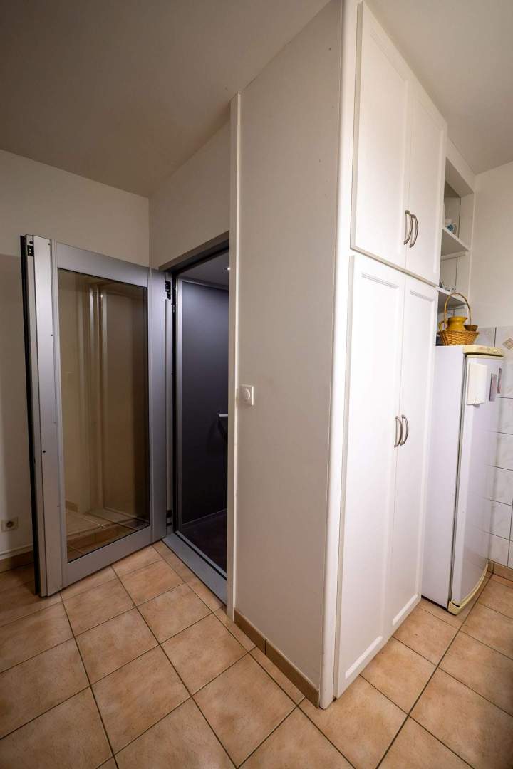 Installation ascenseur de maison sur mesure Jazeneuil