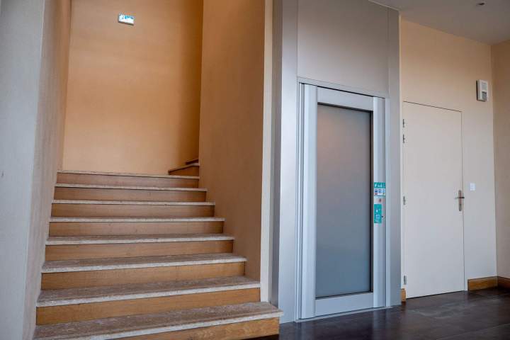 Pose ascenseur de maison sur mesure Jazeneuil